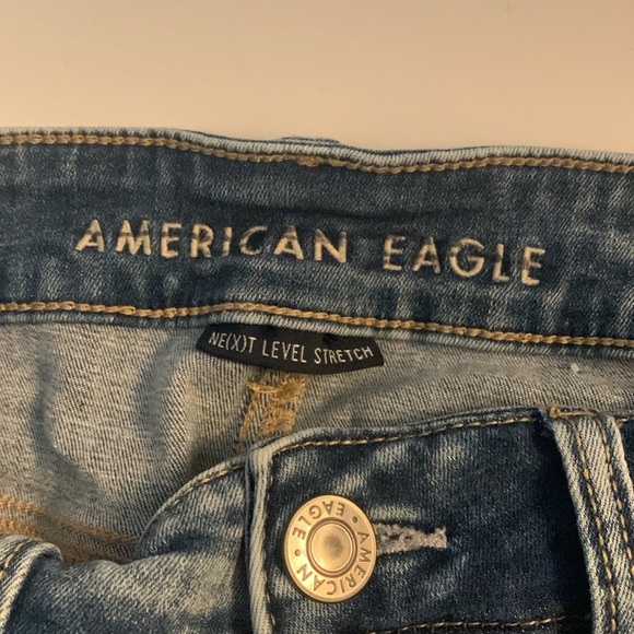 AMERICAN EAGLE OUTFITTERS NE(X)T LEVEL STRETCH SHORTS - Picture 3 of 6